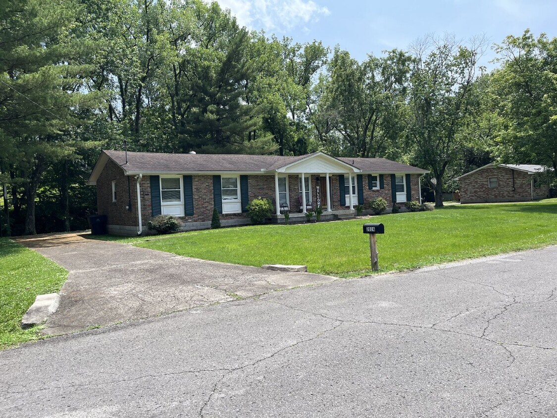 Primary Photo - "Charming 3-Bed Home at 2024 Forrest Green...