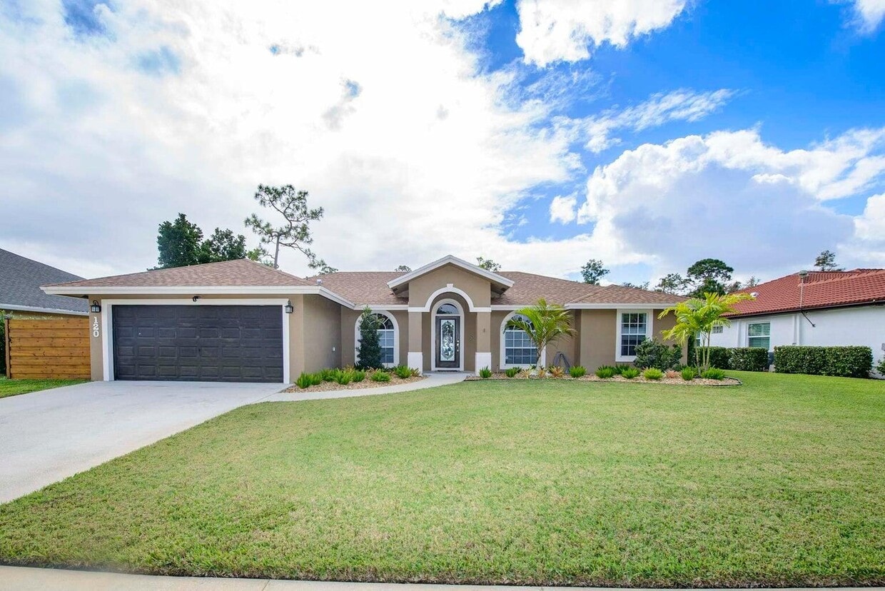 Primary Photo - 120 Sycamore Dr