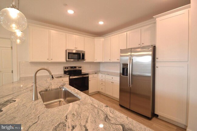 Foto del edificio - 21731 Dovekie Ter