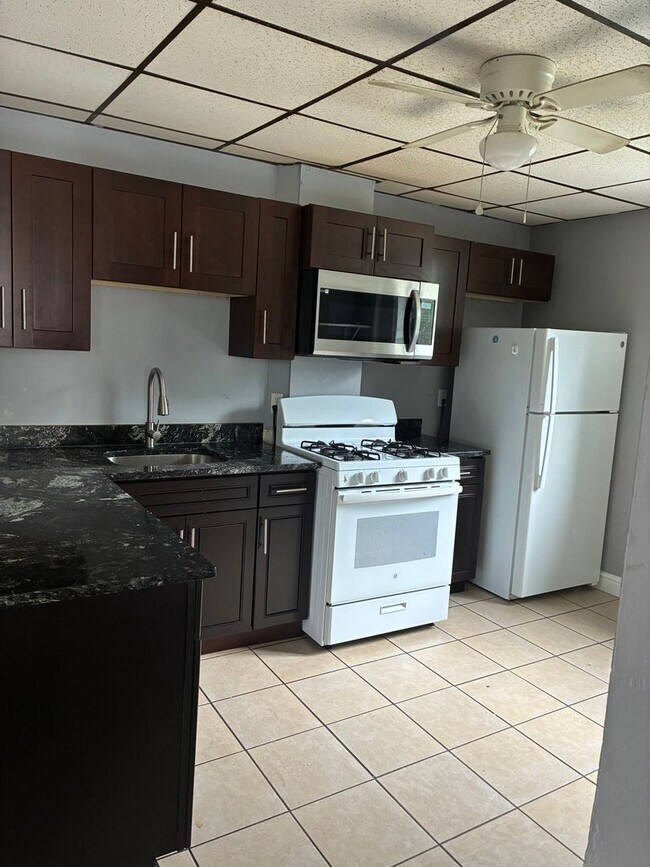 Foto del edificio - 3021 Ashlyn St