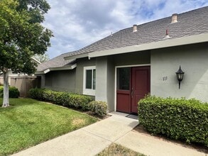 Building Photo - 111 Escobar Ct