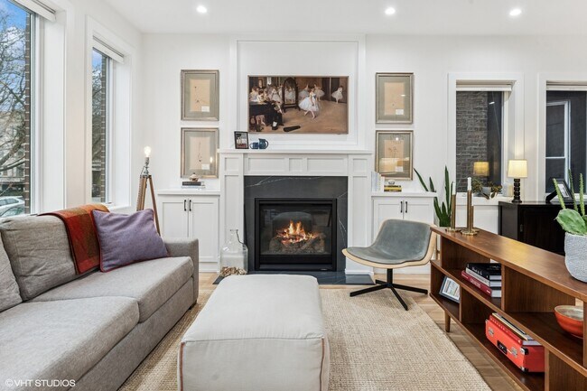 Foto del edificio - 3837 N Kenmore Ave