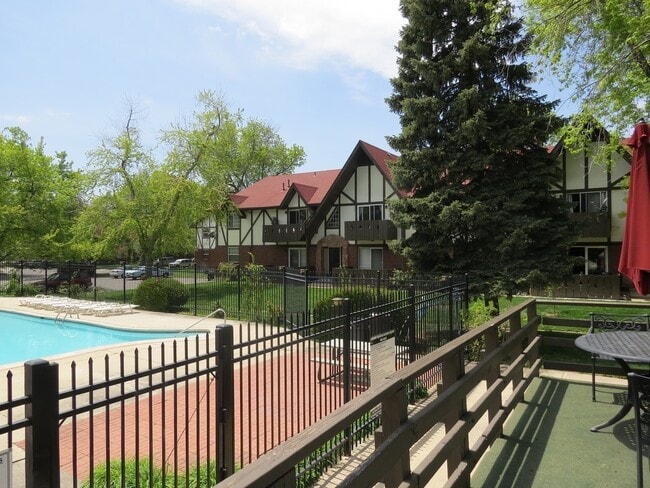 Photo - 2 Bed 1 Bath Top Floor Corner Unit Condo