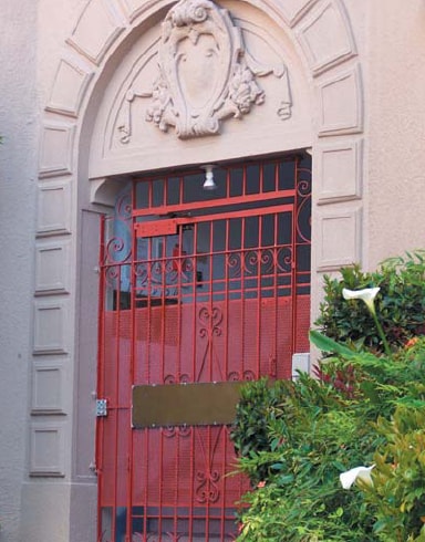 Building Photo - 1250 Vallejo St