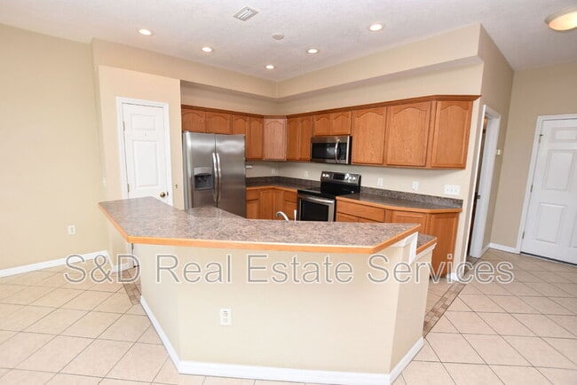 Building Photo - 2010 Hatteras Point