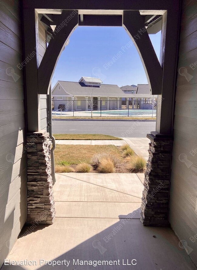 Foto del edificio - 3 br, 3 bath House - 3681 SW Coyote Ln