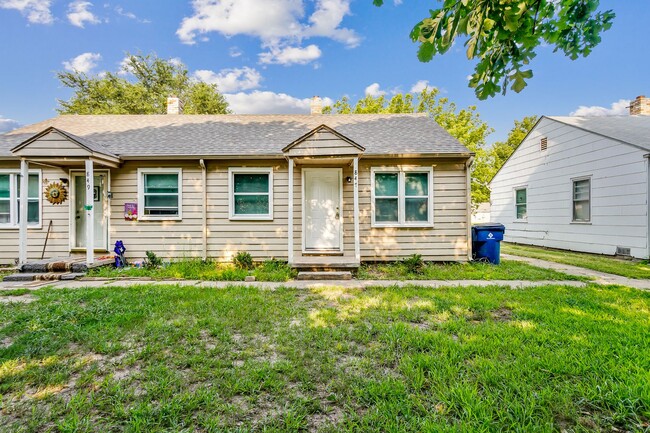 Foto del edificio - Super Affordable One Bedroom Duplex!