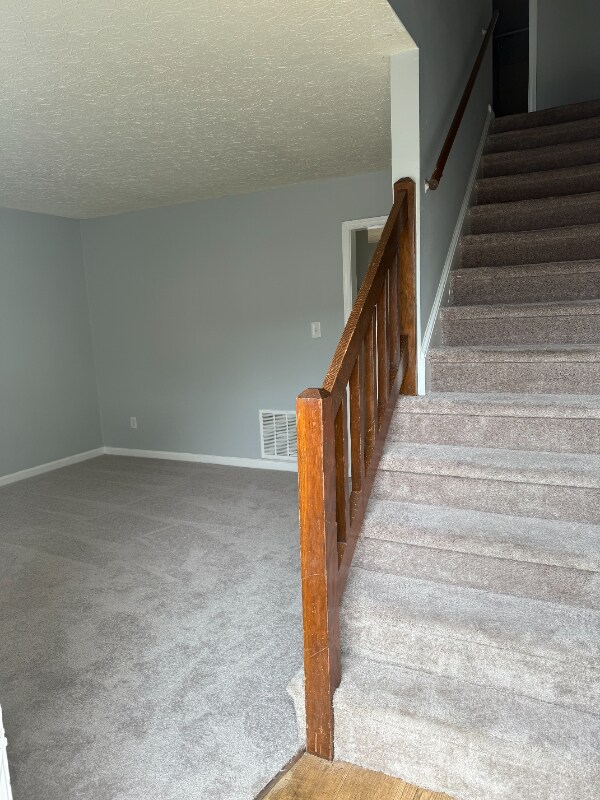 Foto del edificio - 53 Ferguson Dr