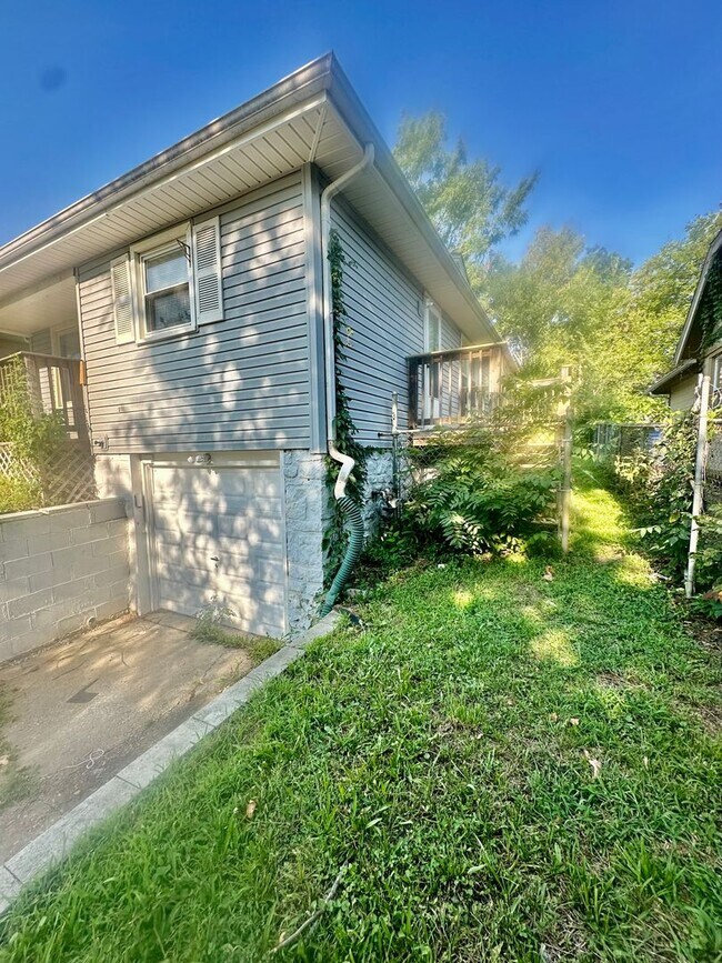 Foto del edificio - ***1/2 OFF FIRST MONTH’S RENT***Midtown 3 Bedroom 1 Bath Home For Rent