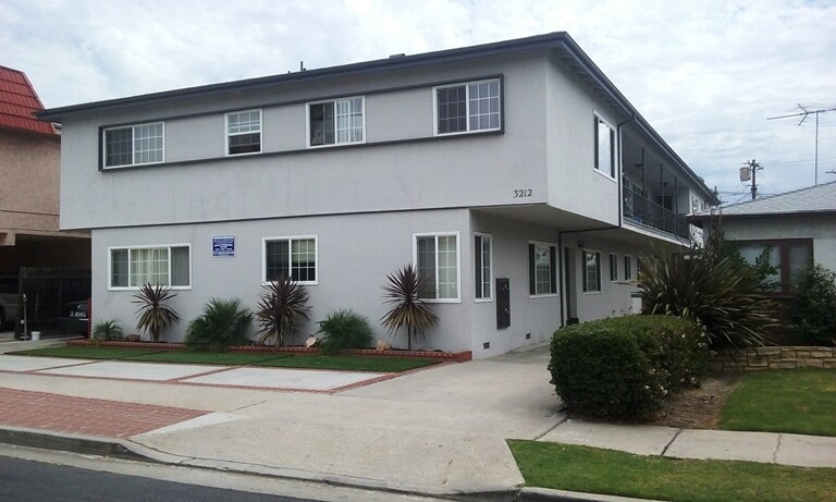 Primary Photo - 3212 Bagley Ave