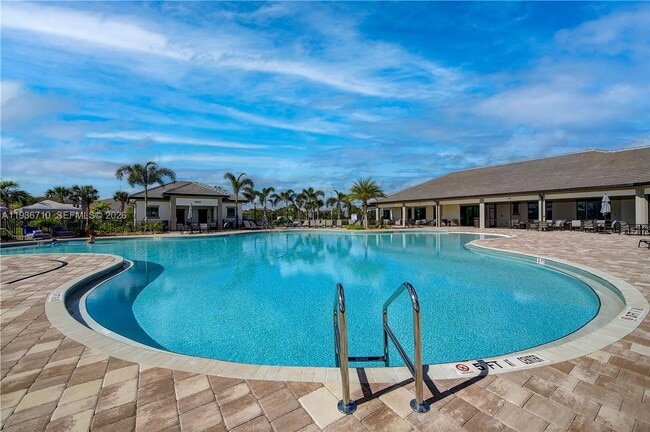 Photo - 8197 Hanoverian Dr House