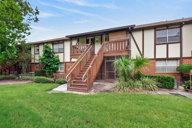 Foto del edificio - 5301 Hansel Ave