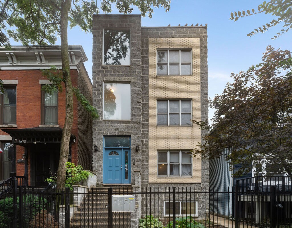 Foto principal - 1624 N Bell Ave