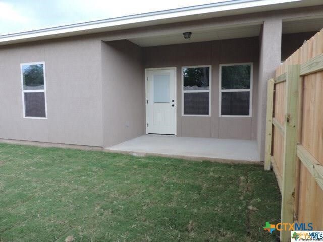 Foto del edificio - 1010 Tripp Ln