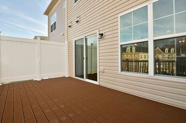 Foto del edificio - 5204 Forest Pines Dr