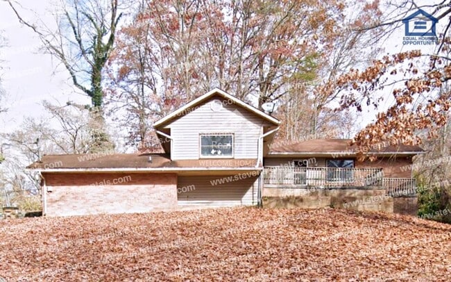 Building Photo - 1933 Fenwood Dr