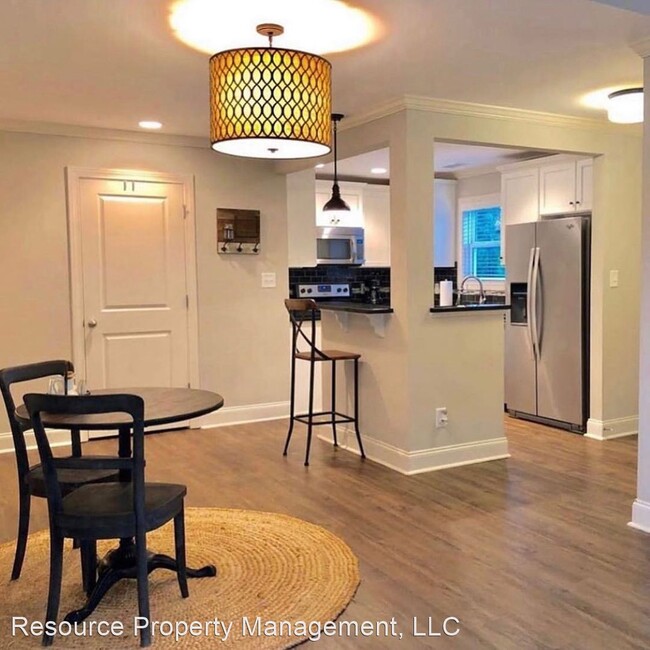 Building Photo - 2 br, 2 bath Apartment - 535 Forrest Avenue