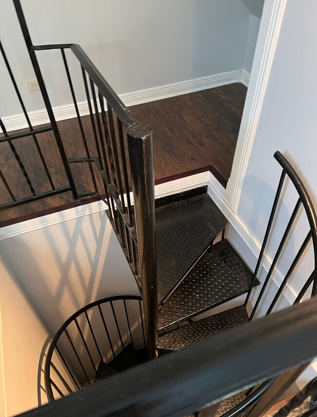 Foto del edificio - 2623 N Central Park Ave