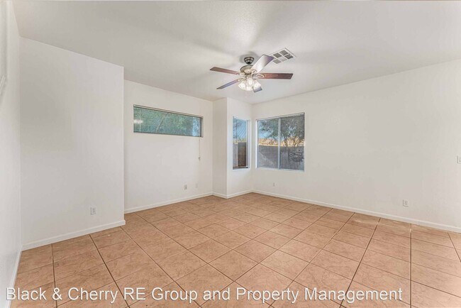 Foto del edificio - 5 br, 2.5 bath House - 8020 Glowing Water St.