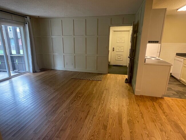 Foto del edificio - 3250 O'Neal Cir