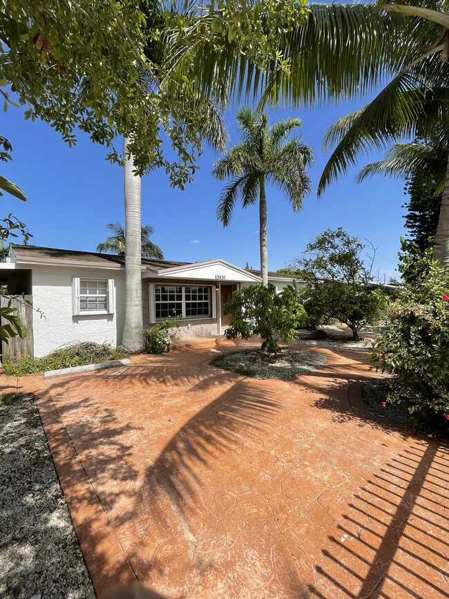 Foto del edificio - 22430 SW 113th Ct