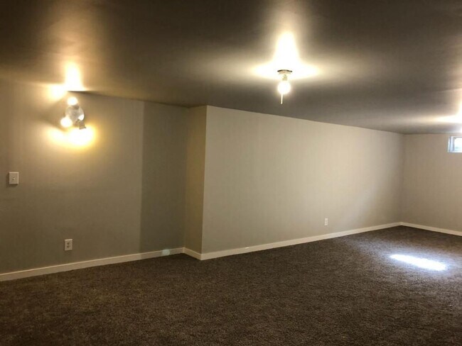 Foto del edificio - Newly renovated duplex in Middleton!