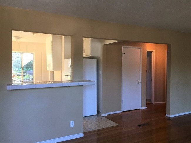 Foto del edificio - 3707 Sundale Rd