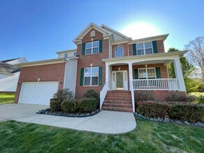 Building Photo - 2212 Beckett's Ridge Dr