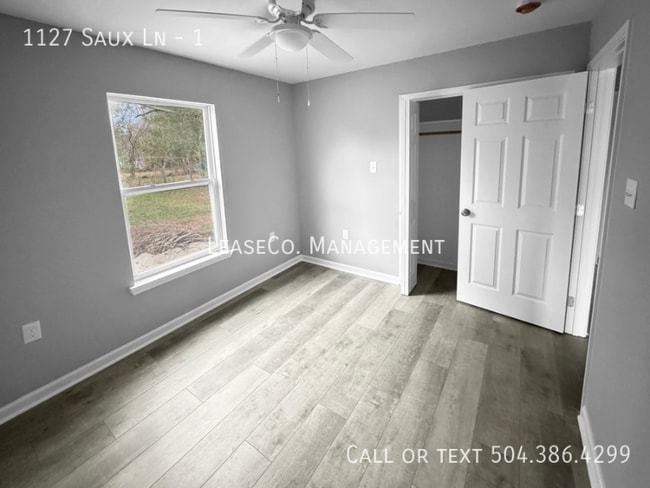 Building Photo - 1127 Saux Ln