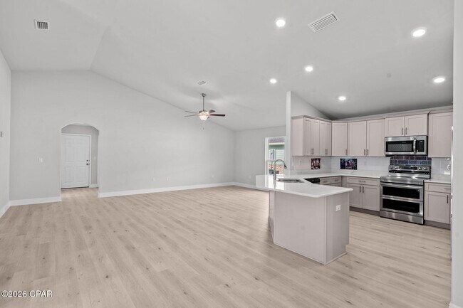 Building Photo - 11701 Poston Rd