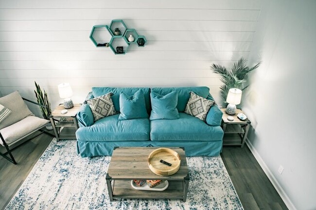 Foto del edificio - 6247 Lucille Dr