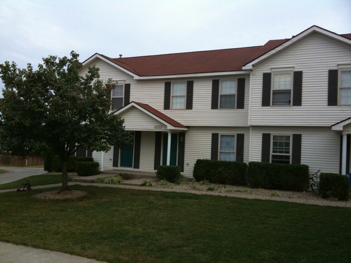 2065 Leland Dr, Shelbyville, KY 40065 Townhome Rentals in Shelbyville