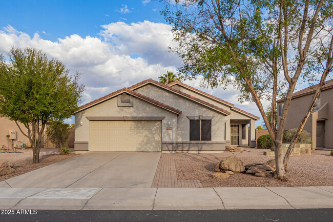 Building Photo - 1427 S Western Skies Dr