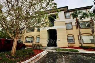 Building Photo - 17101 Carrington Park Dr
