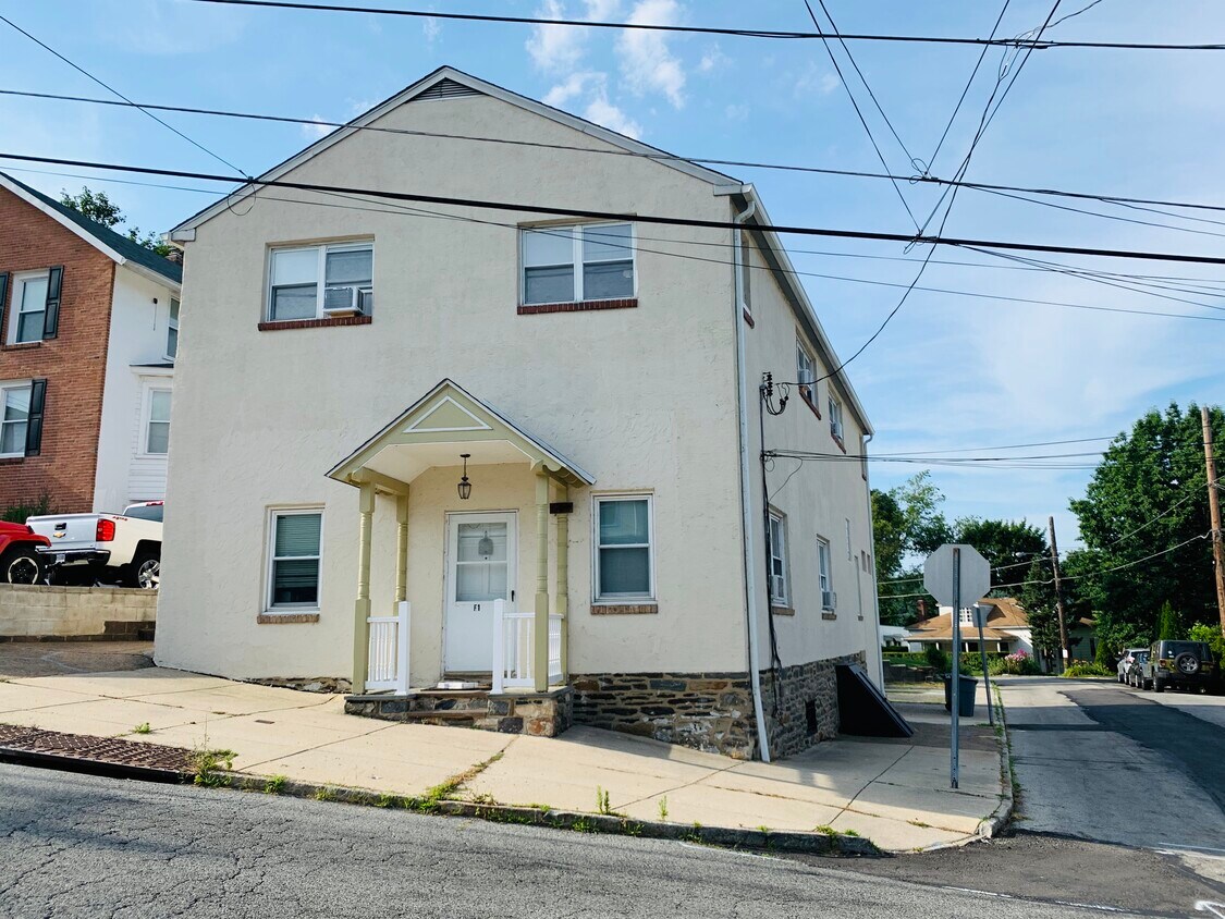 101 Ashland Ave, Bala Cynwyd, PA 19004 Townhome Rentals in Bala