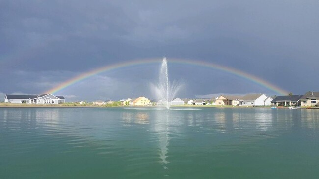 Foto del edificio - Radiant lake - 3 Bedroom Home