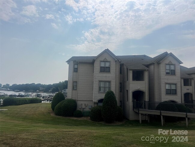 Building Photo - 18709 Nautical Dr