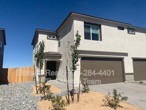 Building Photo - 8839 Wolf Moon Dr