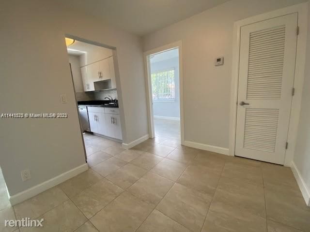 Building Photo - 2 br, 1 bath House - 3433 SW 16th St  1 Bath