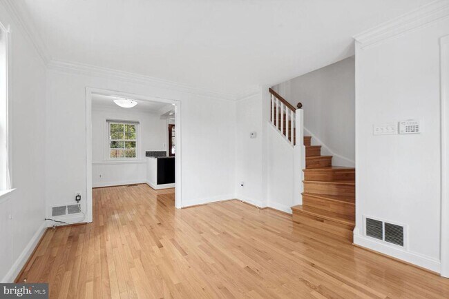 Foto del edificio - 915 Jefferson St