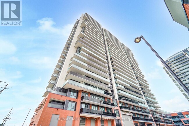 Building Photo - 2545-2545 Simcoe St N