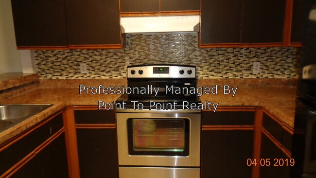 Foto del edificio - 7446 Colony Cove Ln