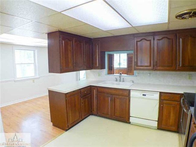 Foto del edificio - 2745 Brentwood Ave