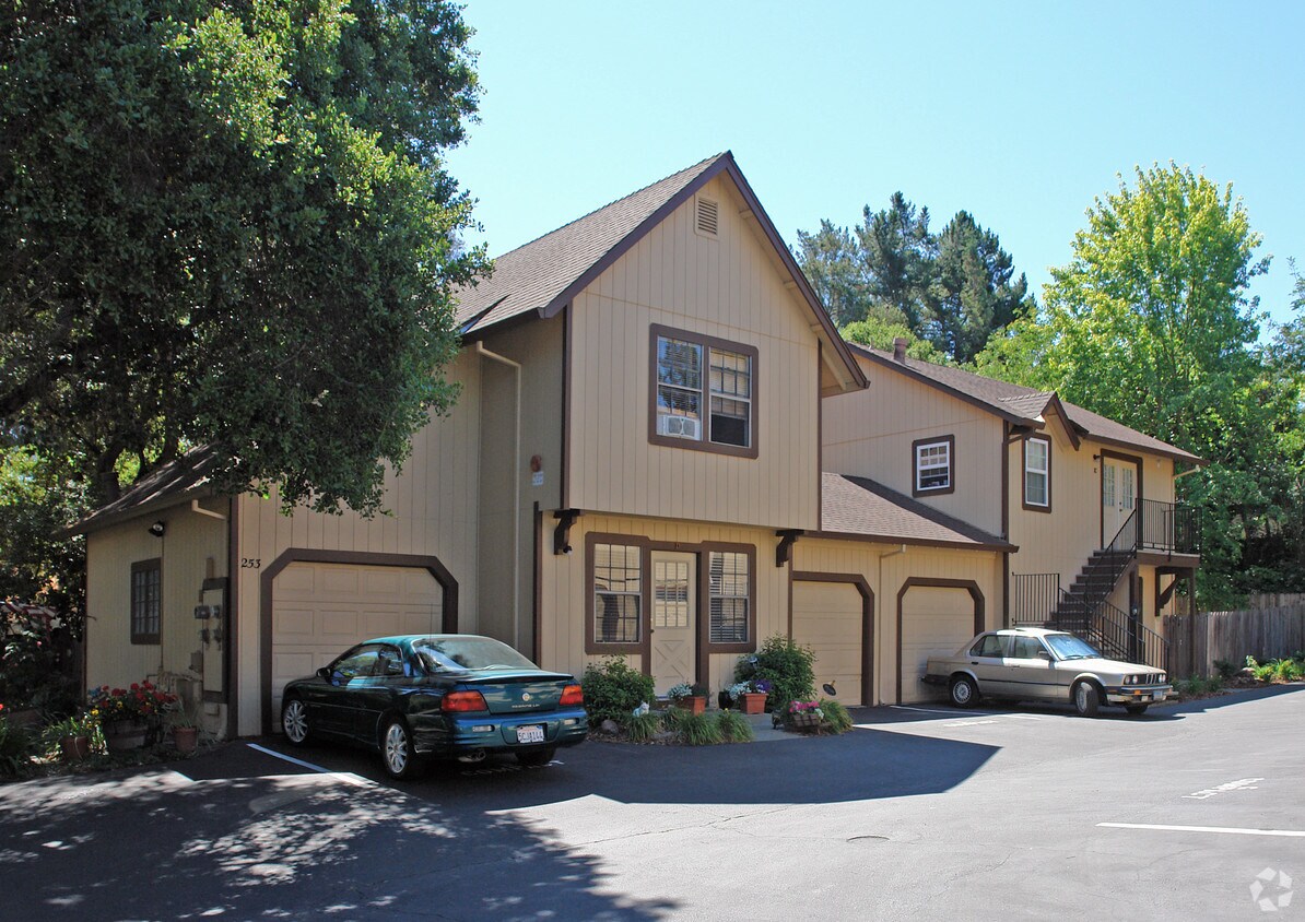 253 Pleasant Hill Ave, Sebastopol, CA 95472 Apartments in Sebastopol