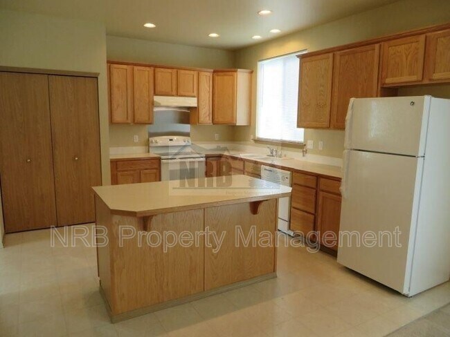 Foto del edificio - 16620 127th Ave Ct E