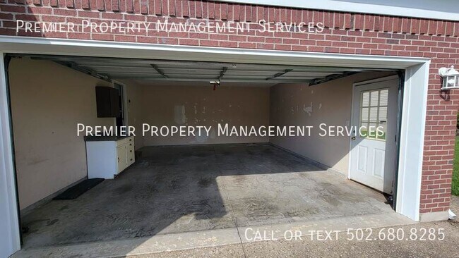 Building Photo - 3 Bedrooms In Mount Washington