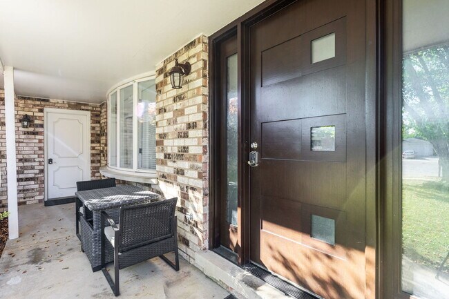 Foto del edificio - 1000 E Callero Cir