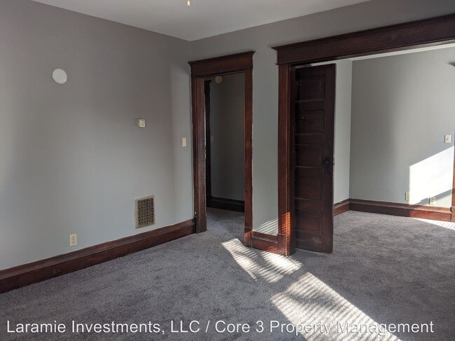 Foto del edificio - 1311 S Main St