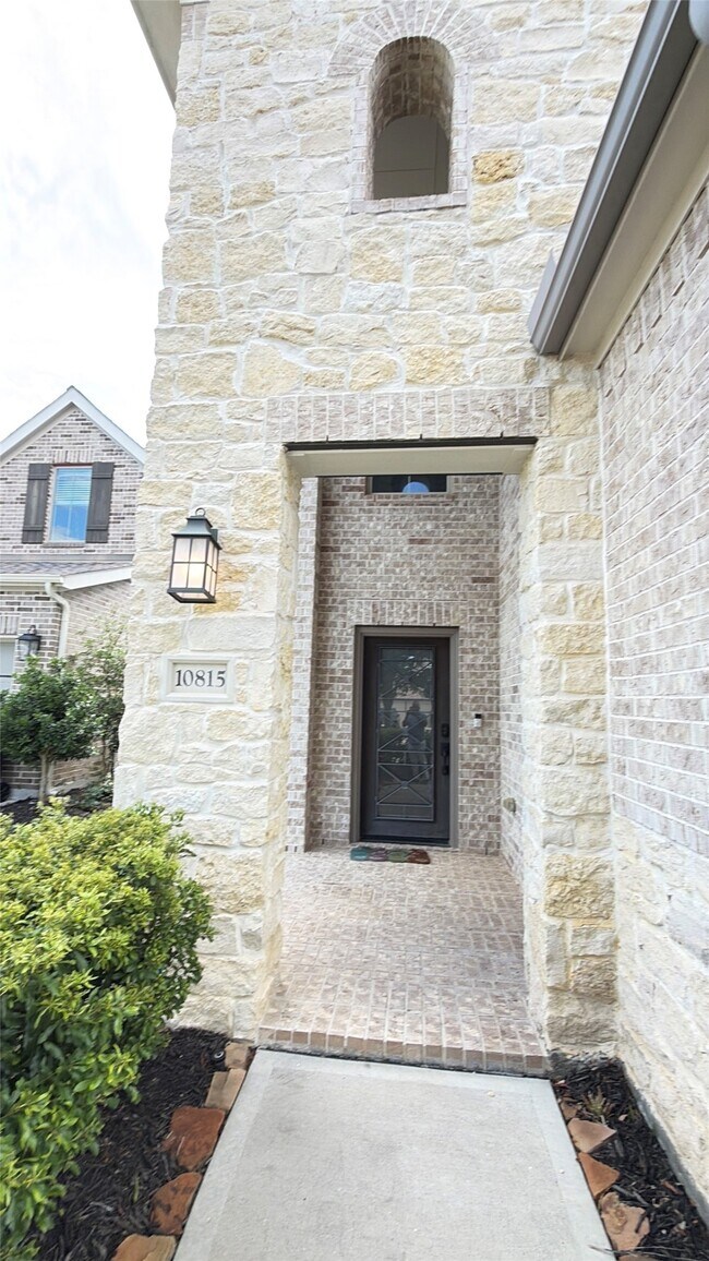 Building Photo - 10815 Cassiopeia Creek Cir