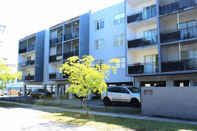 Foto del edificio - 13685 NE 10th Ave